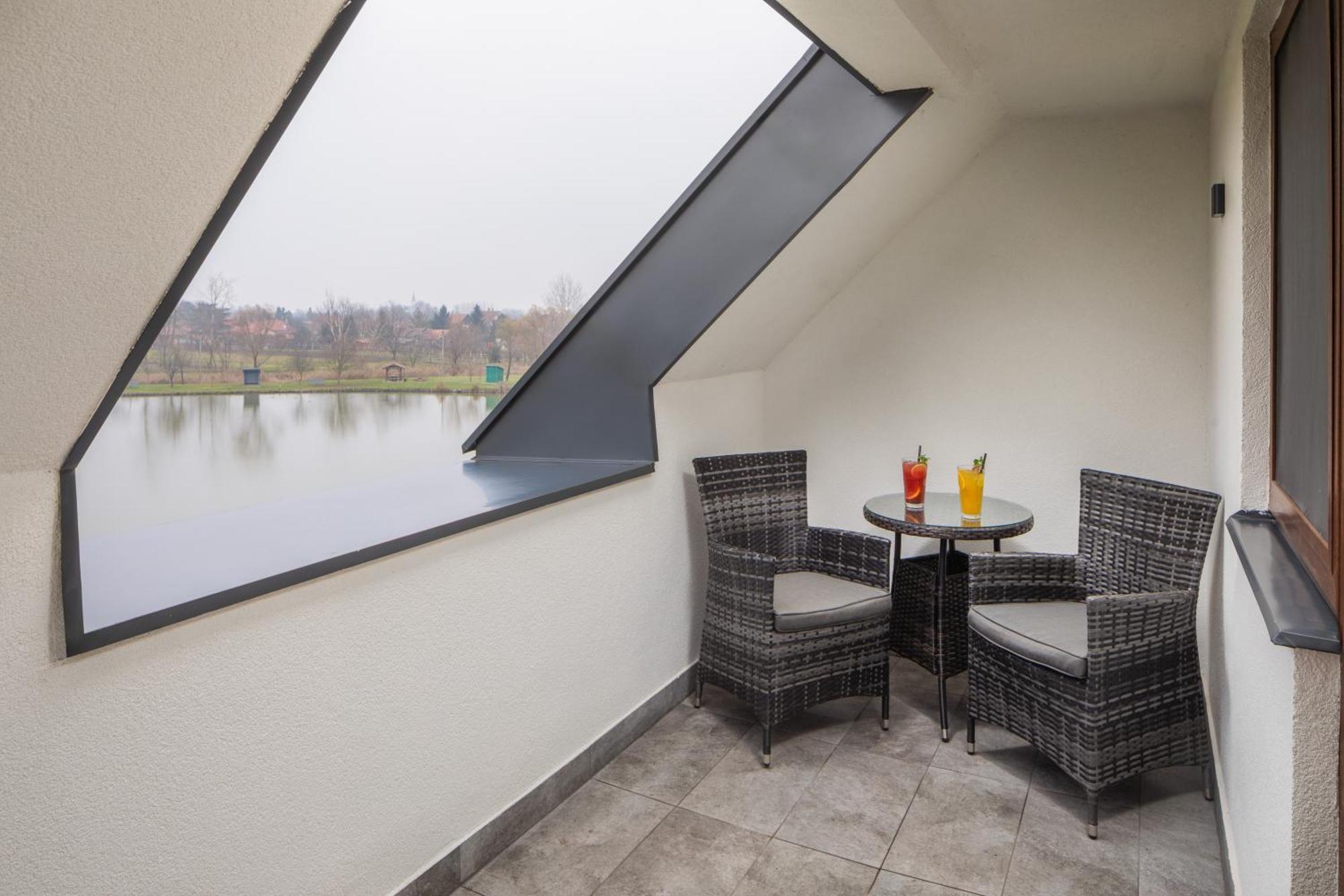Sziget Hotel Nyiregyhaza Luaran gambar